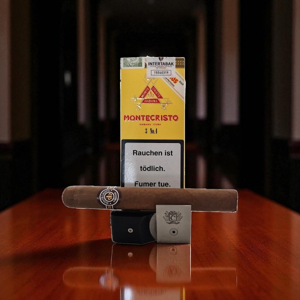 MONTECRISTO N°4 CARDBOX /3 — Rhein 1905