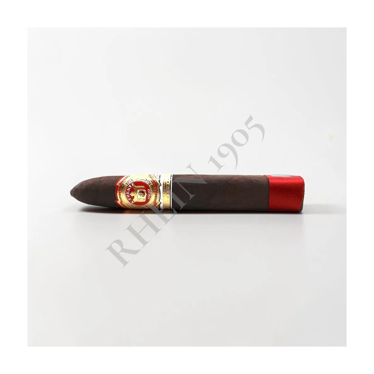 ARTURO FUENTE RESERVA ANEJO SHARK 77 XTRA VIEJO — Rhein 1905