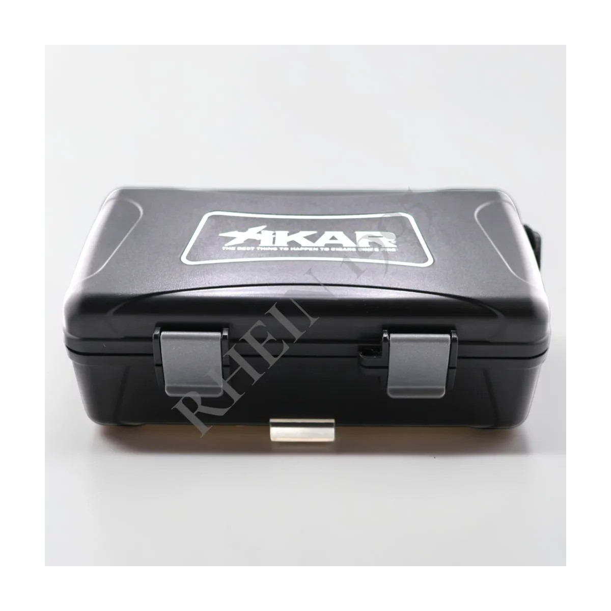 XIKAR TRAVEL CASE 10'S NOIR OR RED — Rhein 1905