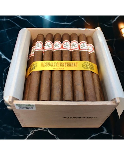 HOYO DE MONTERREY DOUBLE CORONA CAB 50 — Rhein 1905