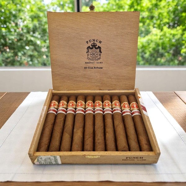 PUNCH GRAN ROBUSTO ER ESPANA 2009 / 10'S — Rhein 1905