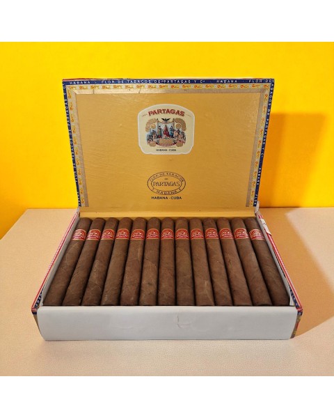 PARTAGAS PETIT CORONA ESPECIALES / 25'S — Rhein 1905