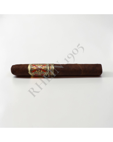 ARTURO FUENTE FFOX PERFECTION 5 — Rhein 1905