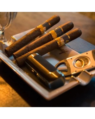 Cigar accessories in Geneva | Cutters, lighters, cases | Rhein 1905